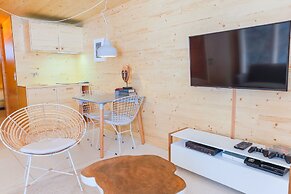 Mac003 · Macario Wood Apartment // Netflix