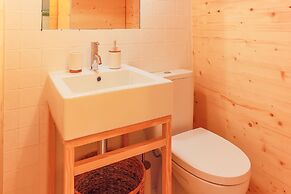 Mac003 · Macario Wood Apartment // Netflix