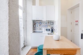 Nada04 · Studio Apartment With Balcony Next to Ribeira