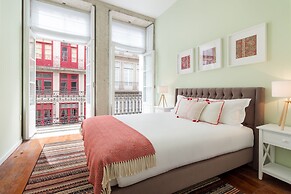 Nada05 · Faisama 5 Balcony View + Next to Ribeira!