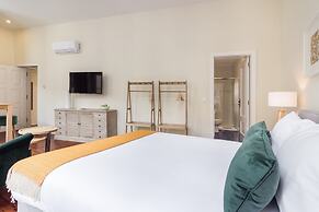 Nada02 · Faisama #2 Studio Next to Ribeira