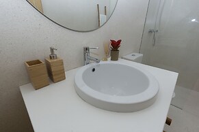 Sbra01 · Hidden Gem Apartment Design · Wifi · Netflix