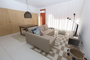 Sbra01 · Hidden Gem Apartment Design · Wifi · Netflix