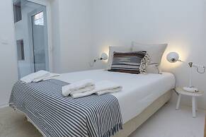 Sbra01 · Hidden Gem Apartment Design · Wifi · Netflix