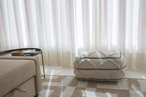 Sbra01 · Hidden Gem Apartment Design · Wifi · Netflix