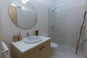 Sbra01 · Hidden Gem Apartment Design · Wifi · Netflix