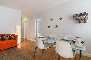 Penha1 · Lisbon's Charming and Bright Apartment