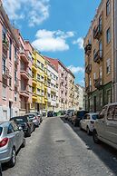 Penha1 · Lisbon's Charming and Bright Apartment