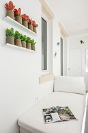 Penha1 · Lisbon's Charming and Bright Apartment