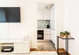 Chiad1 · Duque 53 Amazing Terrace · Netflix · AC