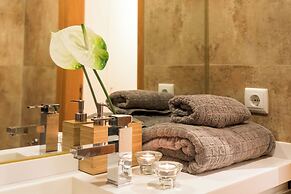 Chiad1 · Duque 53 Amazing Terrace · Netflix · AC