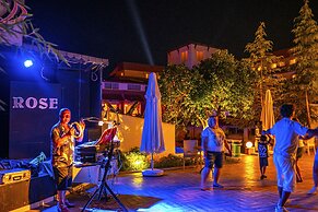Rose Resort Hotel
