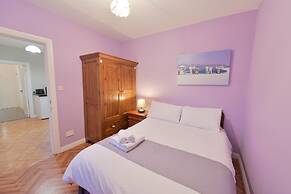 10mindrivecliffsofmoher-cozy2br-parking-wifi