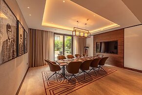 The Fellows House Cambridge, Curio Collection by Hilton