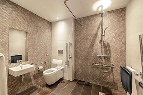 The Fellows House Cambridge, Curio Collection by Hilton