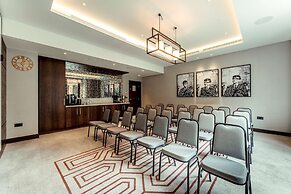 The Fellows House Cambridge, Curio Collection by Hilton