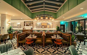 The Fellows House Cambridge, Curio Collection by Hilton