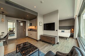 The Fellows House Cambridge, Curio Collection by Hilton