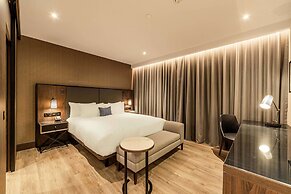 The Fellows House Cambridge, Curio Collection by Hilton