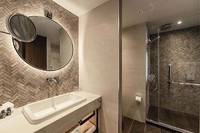 The Fellows House Cambridge, Curio Collection by Hilton