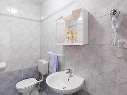 Apartment in Senj Lika-karlovac With Private Pool