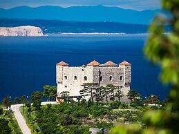 Apartment in Senj Lika-karlovac With Private Pool