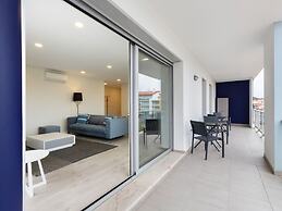 Apartment in Sdo Martinho do Porto