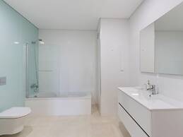 Apartment in Sdo Martinho do Porto