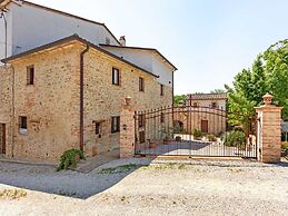 Belvilla by OYO Fienile