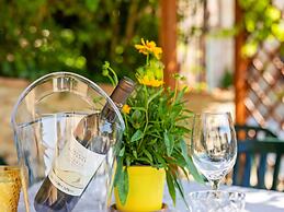 Belvilla by OYO Fienile