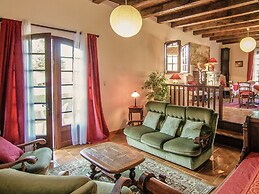 Riverside Charm in Perigord Noir
