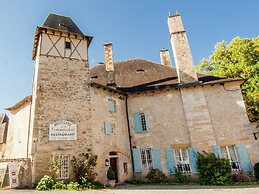 Riverside Charm in Perigord Noir