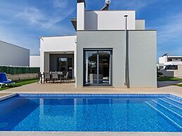 Luxury Villa With Private Pool