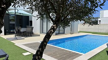 Luxury Villa With Private Pool