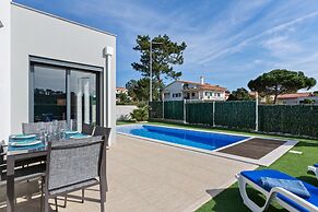 Luxury Villa With Private Pool