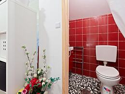Delightful Holiday Home in Havidić Selo with Garden