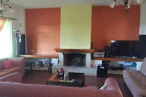 Opulent Villa With Balcony