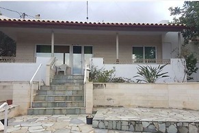 Opulent Villa With Balcony