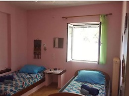 Opulent Villa With Balcony