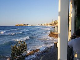 Splendid Holiday Home With Swimming Pool