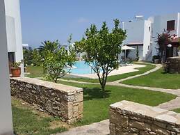 Splendid Holiday Home With Swimming Pool