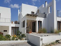 Splendid Holiday Home With Swimming Pool