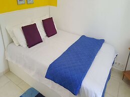 Splendid Holiday Home With Swimming Pool