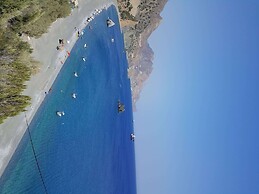 Splendid Holiday Home With Swimming Pool