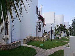 Splendid Holiday Home With Swimming Pool