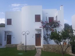 Splendid Holiday Home With Swimming Pool