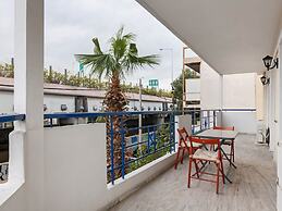 Homely Apartment in Piraeus With Balcony