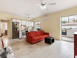 Homely Apartment in Piraeus With Balcony