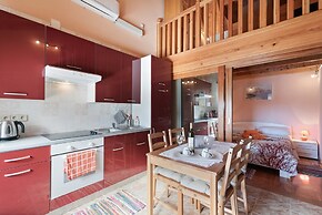 Pleasant Holiday Home in Polača with Swimming Pool
