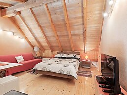 Pleasant Holiday Home in Polača with Swimming Pool